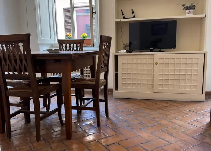 Borgo In Elegante Apartamento Roma